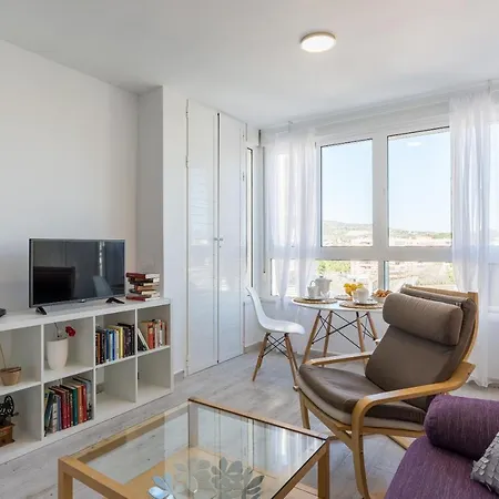 Torremolinos, Bonito Estudio En Calle Campillos